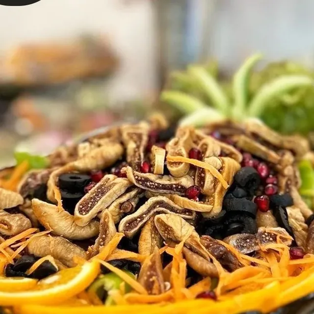 سلطة التين والزيتون