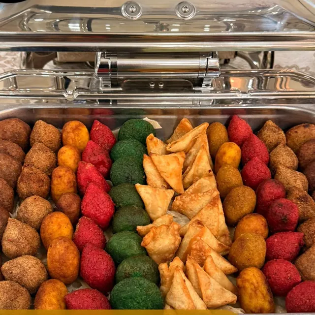 كبب وسمبوسة